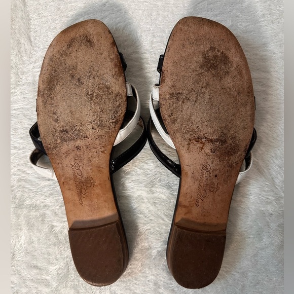 Brooks Brothers Black and White Crisscross Sandals 🤎🤎 - Picture 6 of 7